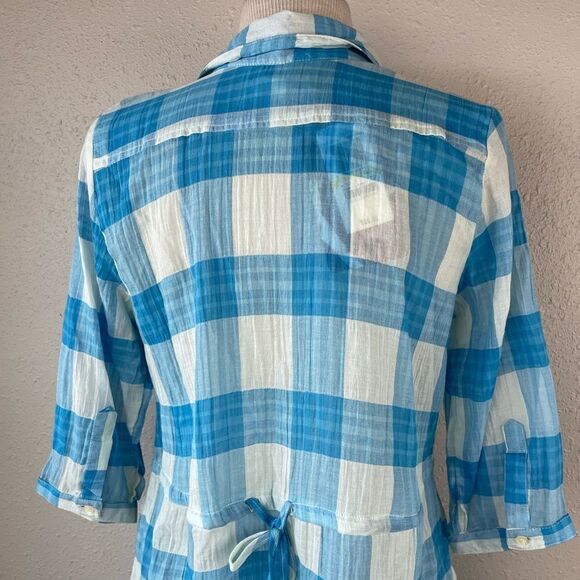 NWT Love Fire Button Down Blue and White Top Size M - Picture 6 of 8